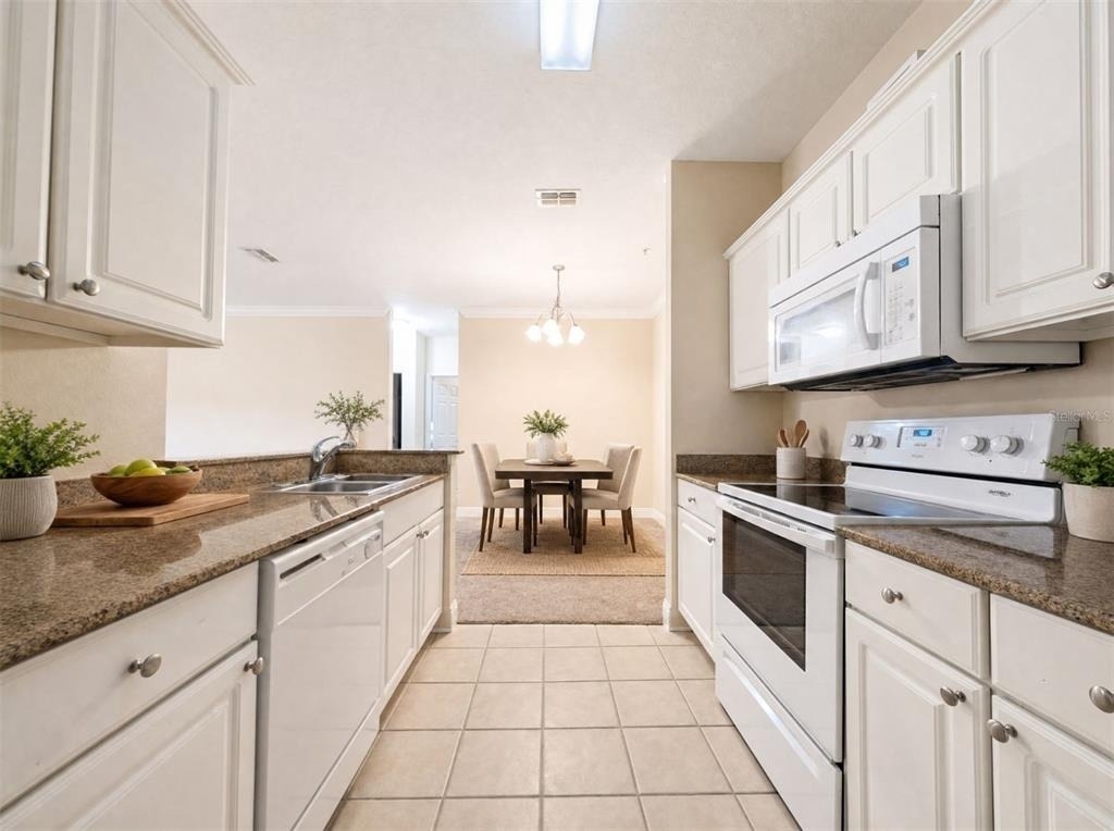 143 Southern Pecan Circle - Photo 5