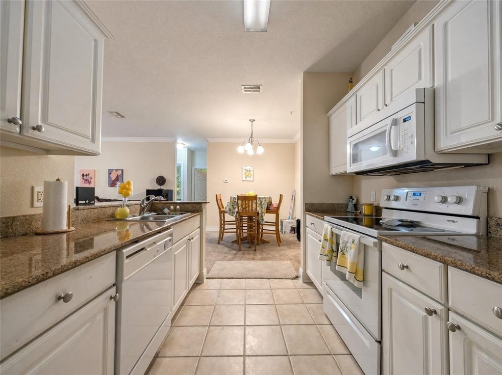 143 Southern Pecan Circle - Photo 5