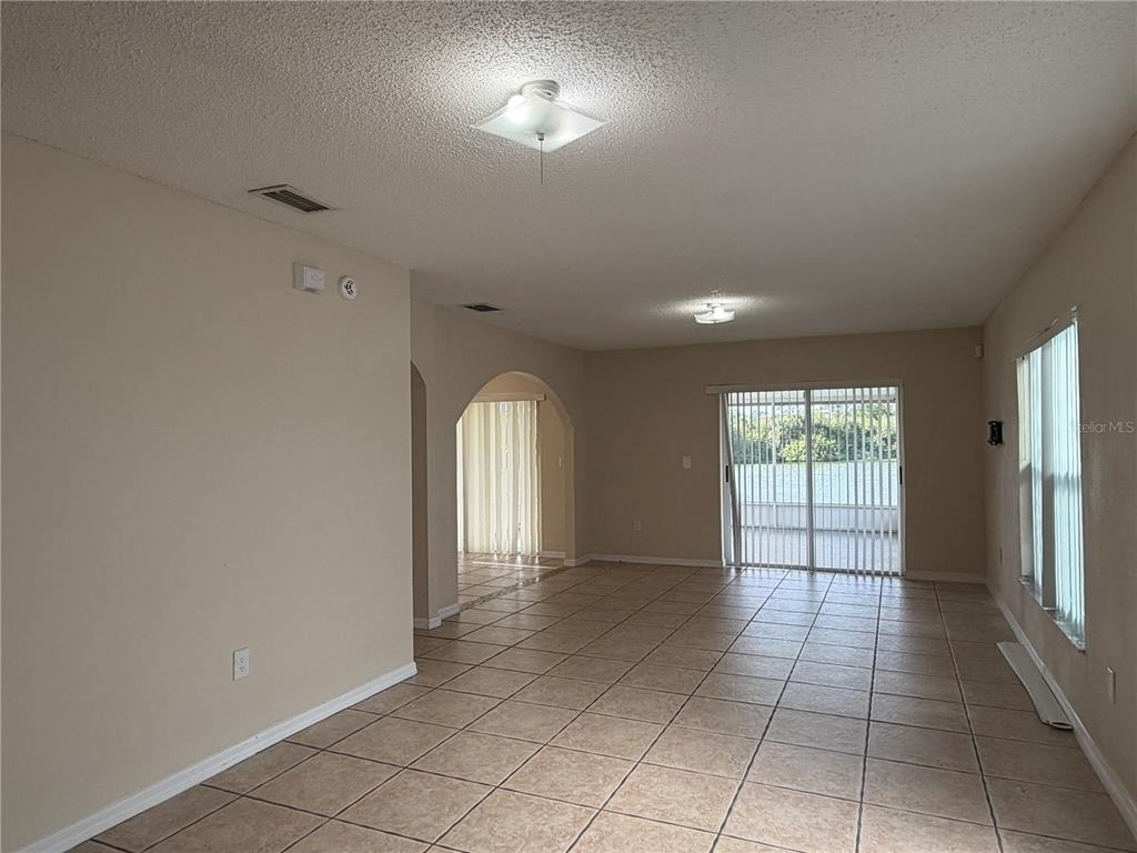 758 Burlwood Street - Photo 8