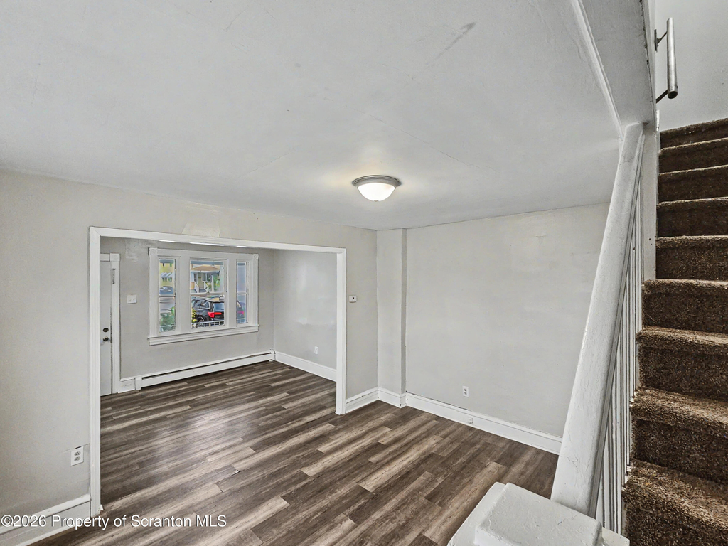 109 1/2 Penn Street - Photo 7