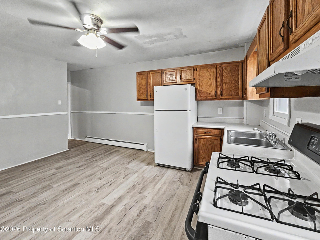 109 1/2 Penn Street - Photo 3