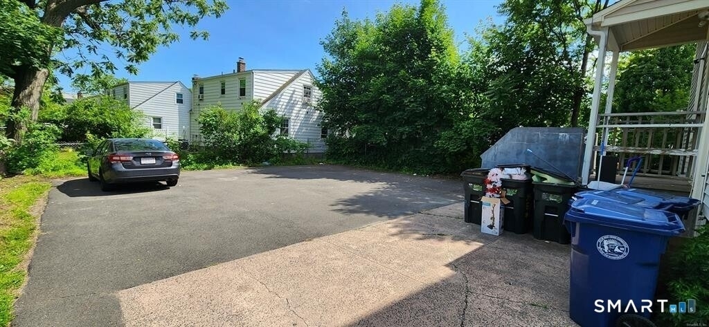 352 Elm Street - Photo 2