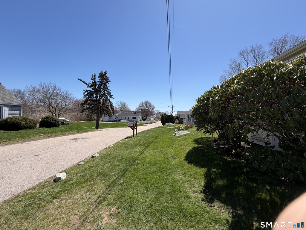 40 Ashworth Avenue - Photo 17