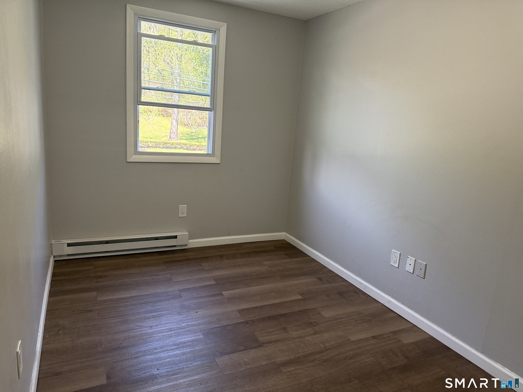 682 Old Colony Road - Photo 2
