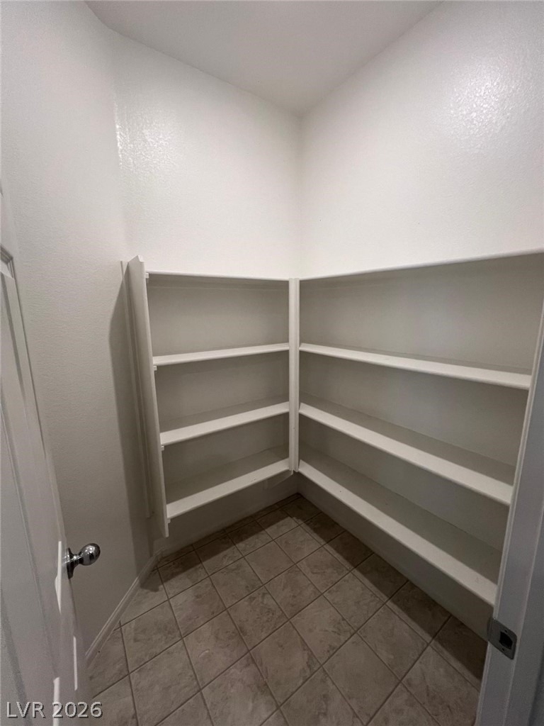 6071 Castle Gardens Avenue - Photo 10