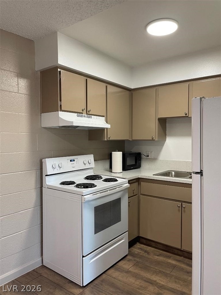 615 S Royal Crest Circle - Photo 9