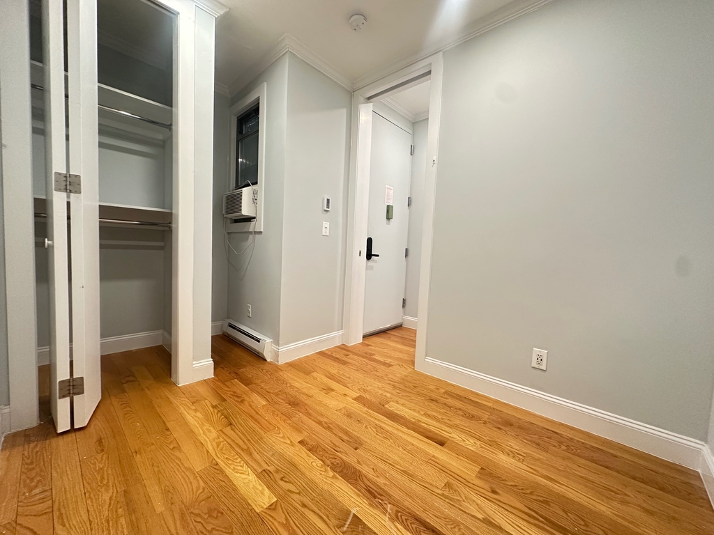 427 East 80th Street - Photo 2