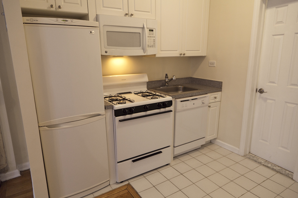 69 West 55th Street Apartment 5A - Photo 2