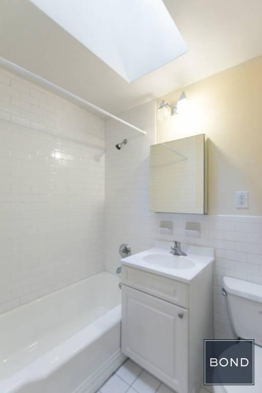 69 West 55th Street Apartment 5A - Photo 3