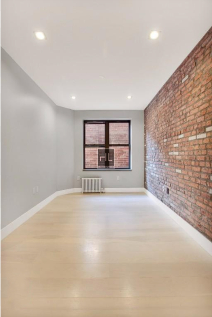 Stanton St. - Photo 2