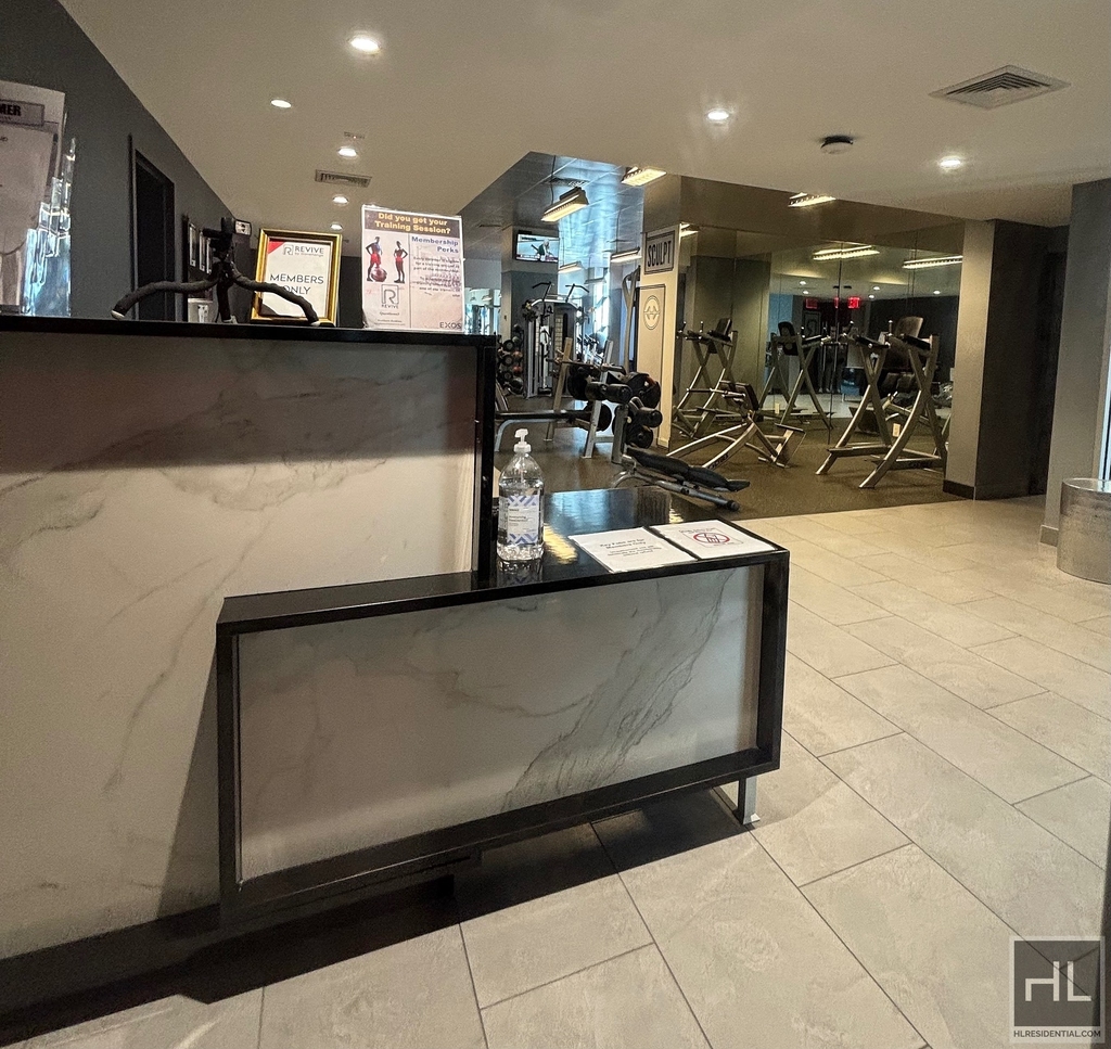 West 48 Street / Nearest 8th Ave, Luxury Amenity Bldg - Photo 10