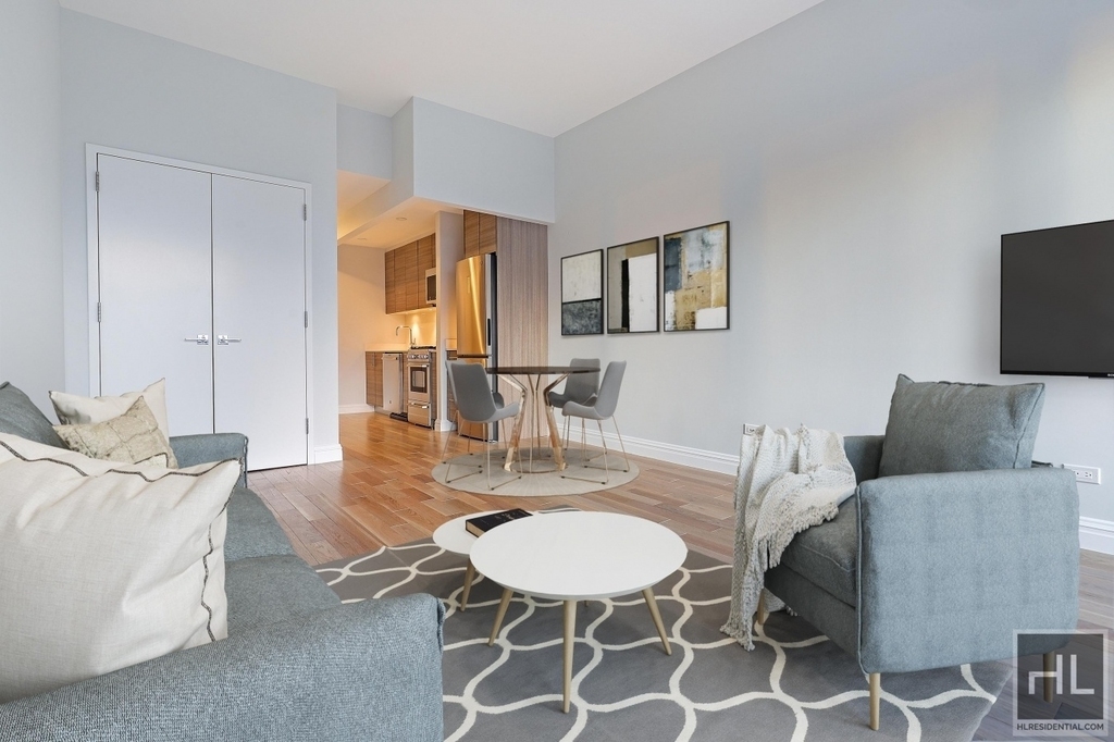 West 48 Street / Nearest 8th Ave, Luxury Amenity Bldg - Photo 5