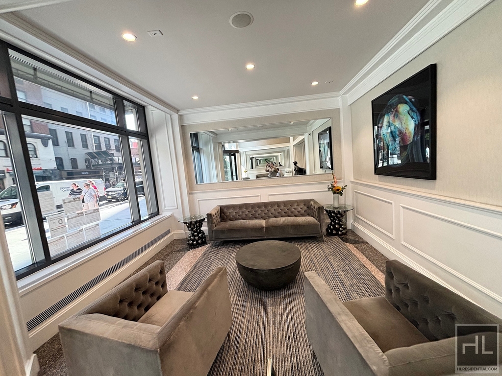 West 48 Street / Nearest 8th Ave, Luxury Amenity Bldg - Photo 9