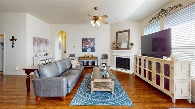 2113 Lanshire Drive - Photo 2