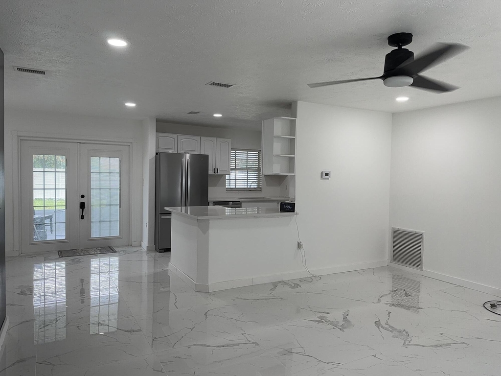 355 Johnston Street - Photo 7
