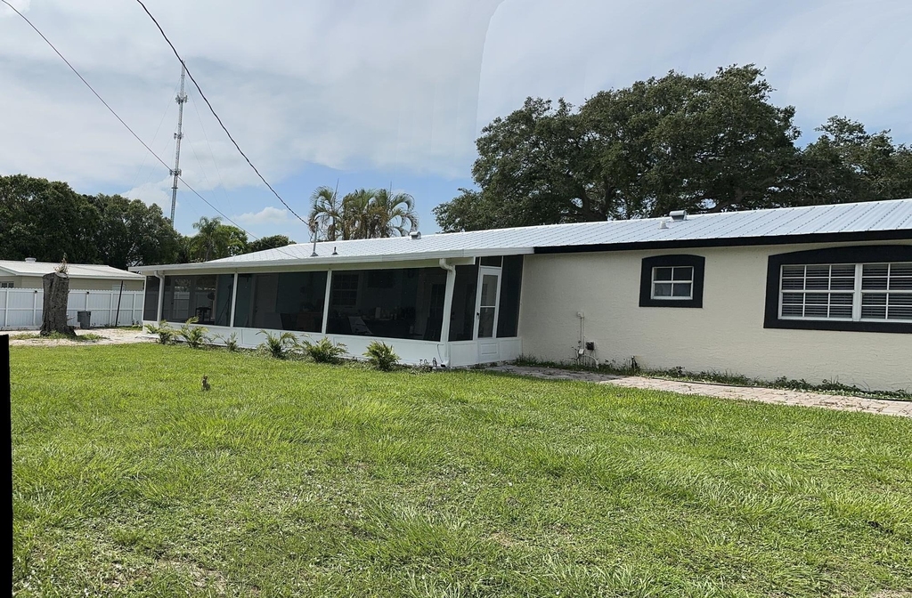 355 Johnston Street - Photo 1
