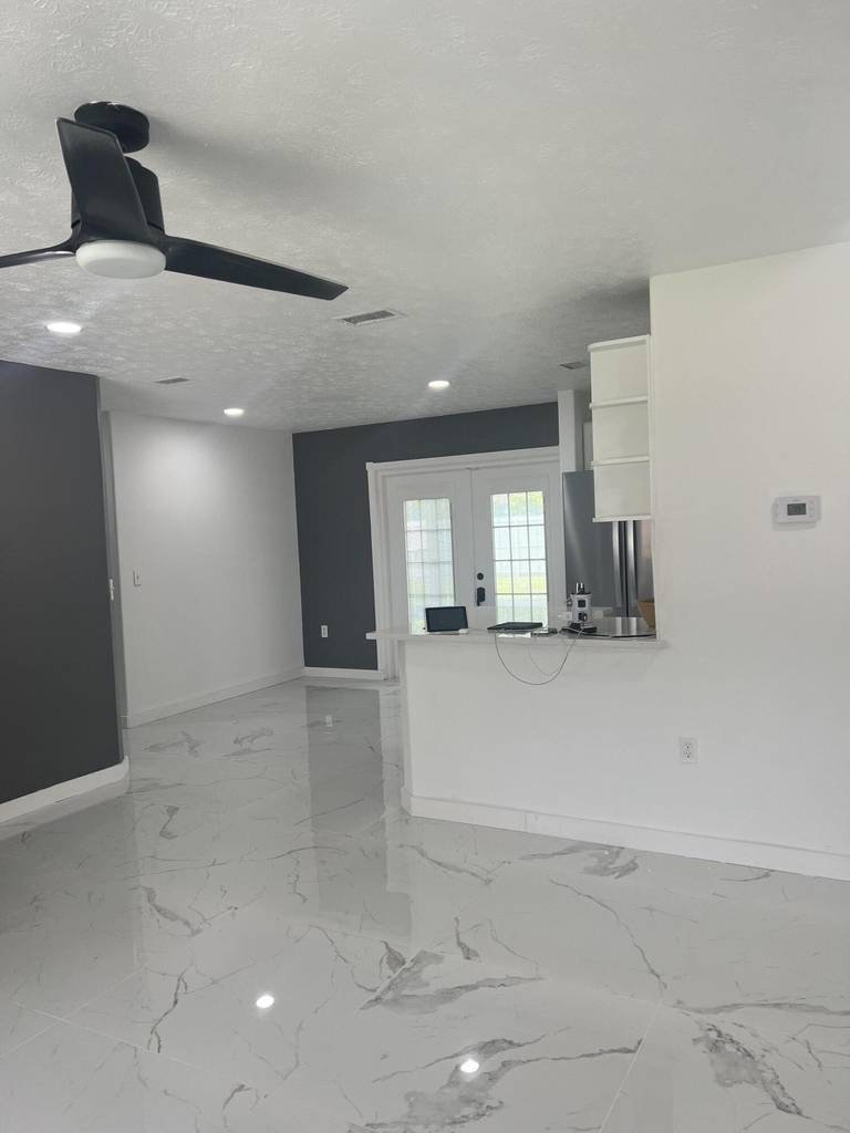 355 Johnston Street - Photo 4