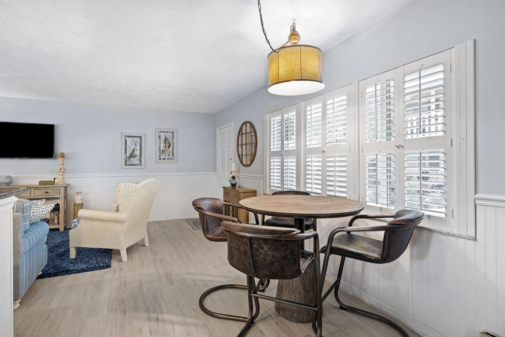 1030 Langer Way - Photo 10