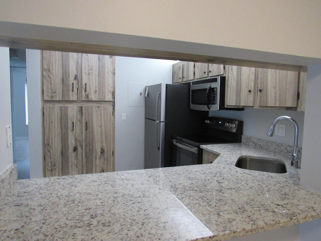 703 Sunny Pine Way - Photo 6