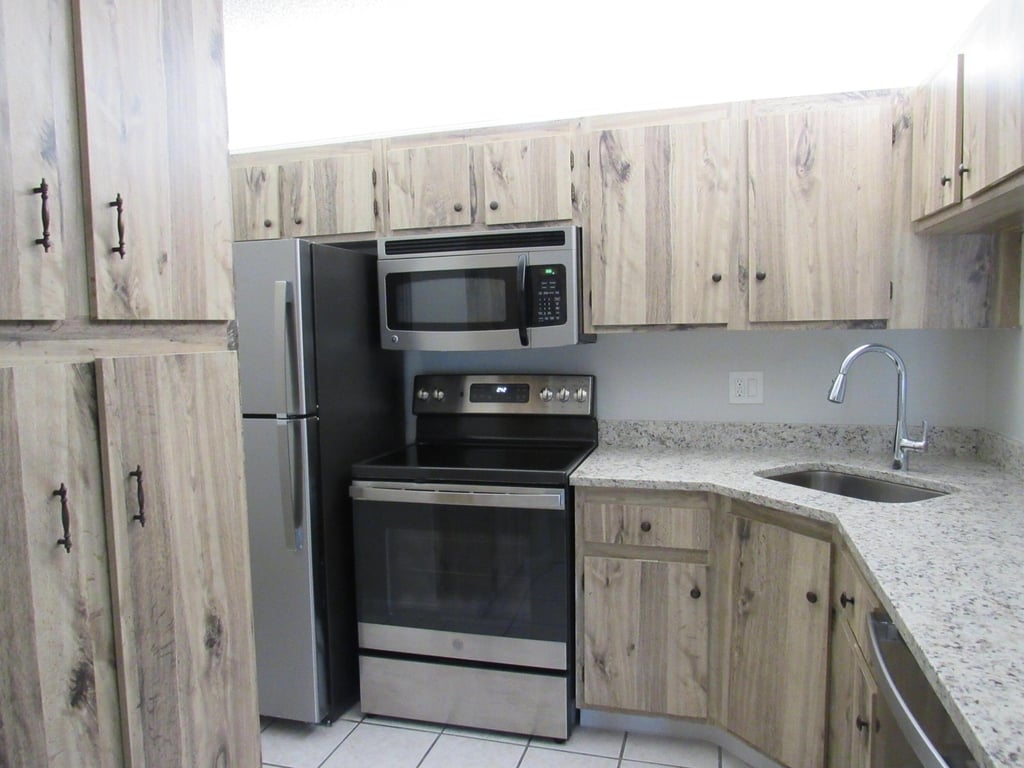 703 Sunny Pine Way - Photo 5