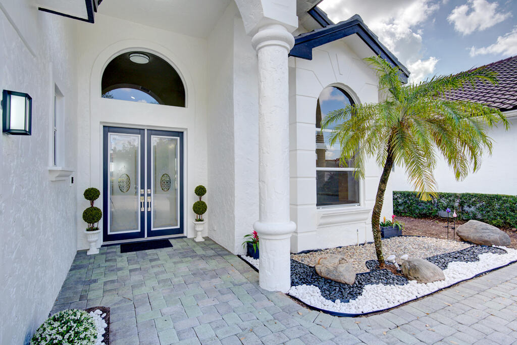 6646 Oakmont Way - Photo 0