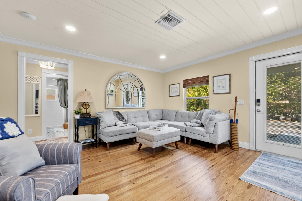 2396 Easy Street - Photo 4