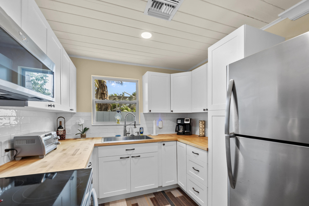 2396 Easy Street - Photo 5