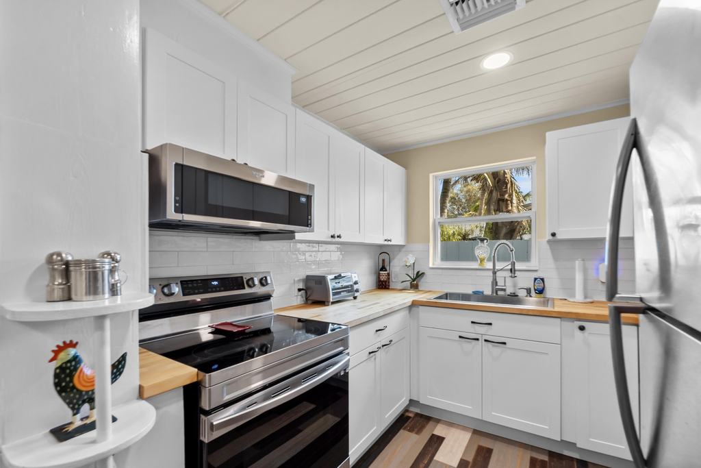 2396 Easy Street - Photo 6