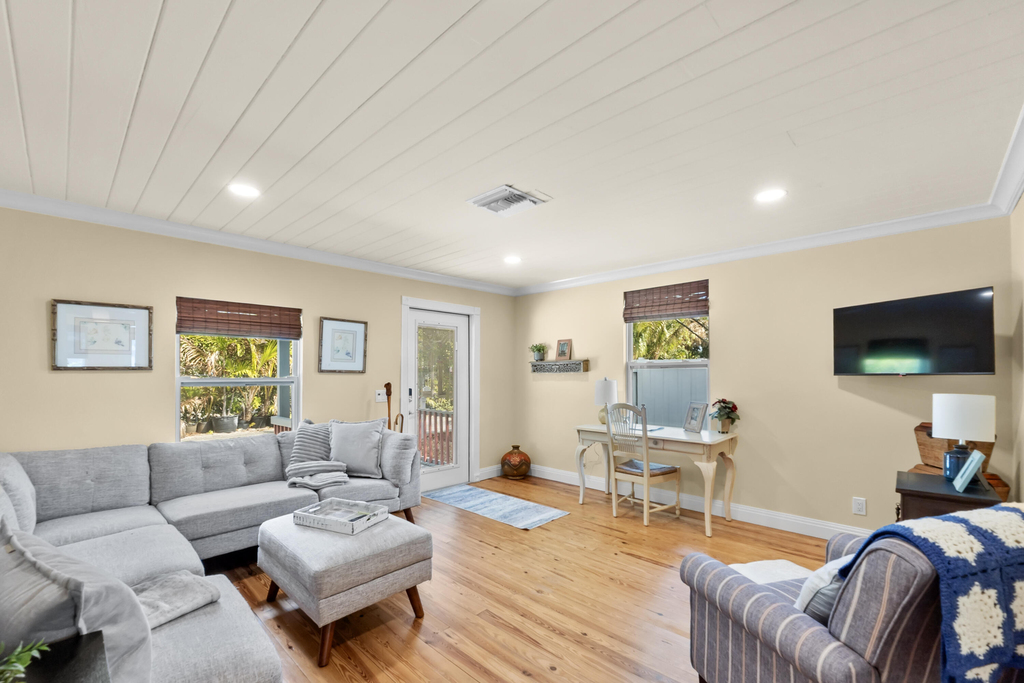 2396 Easy Street - Photo 2