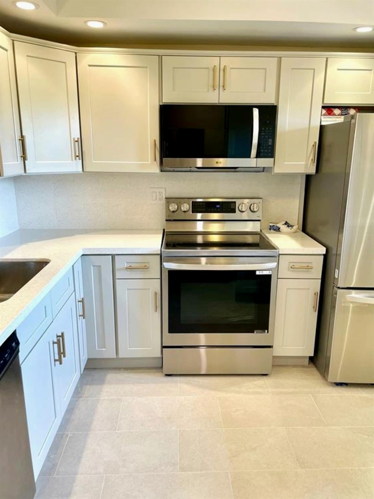 1541 S Ocean Boulevard - Photo 1
