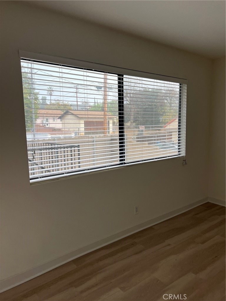 235 W 4th Street - Photo 21