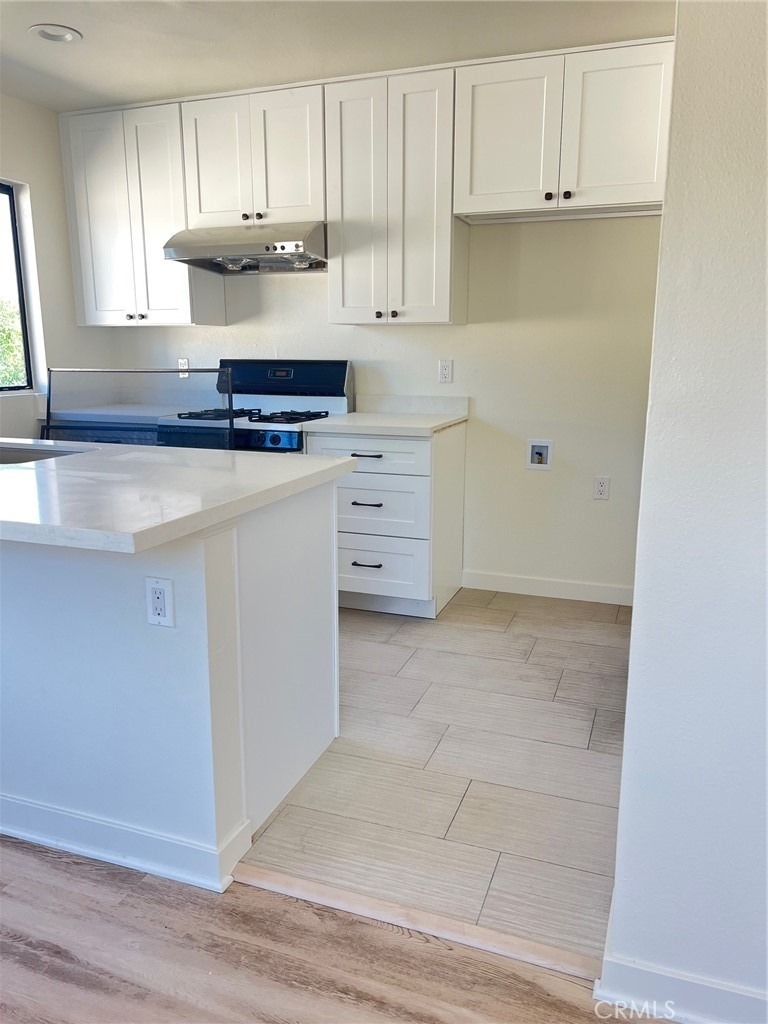 235 W 4th Street - Photo 10
