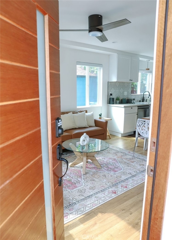 1219 N Alexandria Avenue - Photo 39