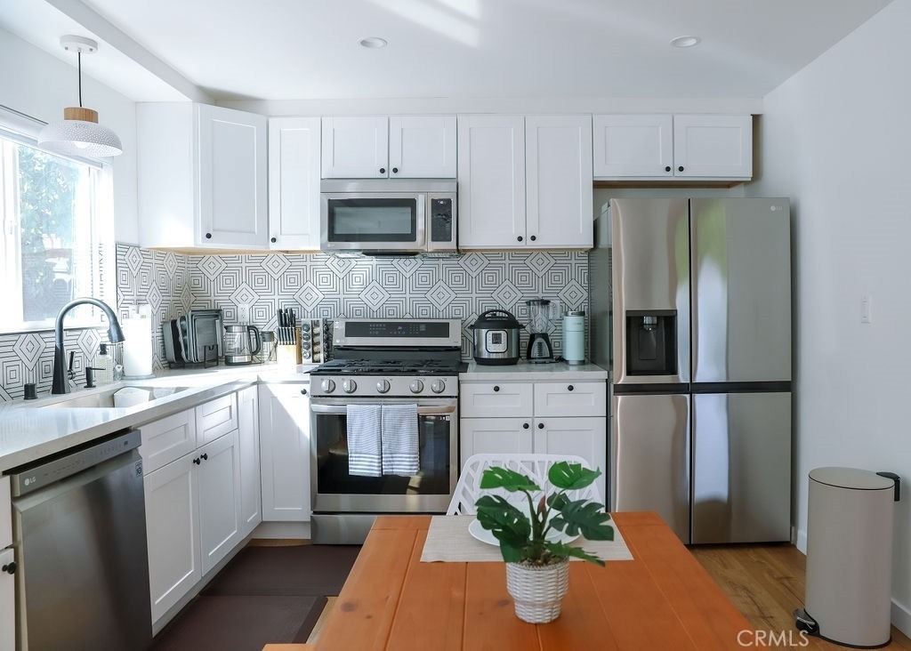1219 N Alexandria Avenue - Photo 20