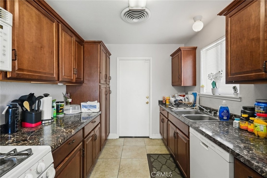 39144 Whiteash Drive - Photo 20
