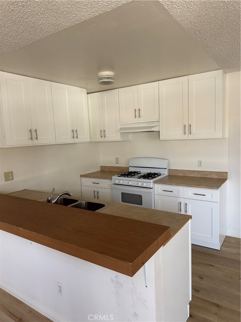 4816 Rosewood - Photo 6