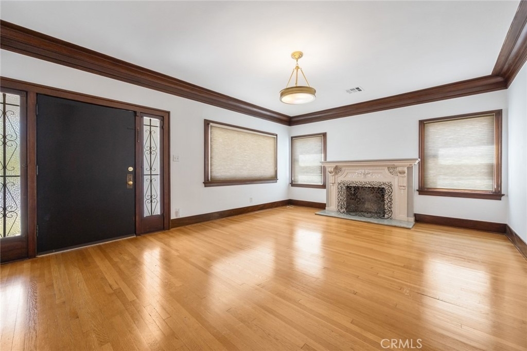 1955 N Berendo - Photo 4