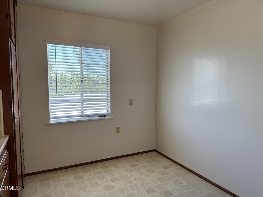 520 Linwood Avenue - Photo 9