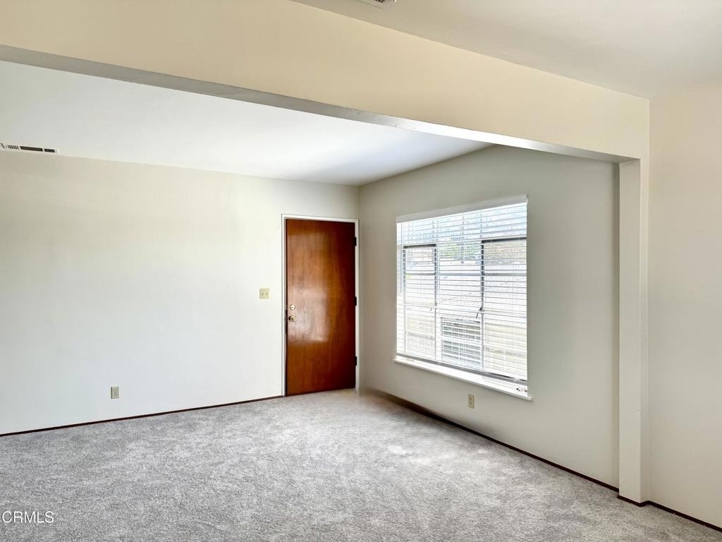 520 Linwood Avenue - Photo 5