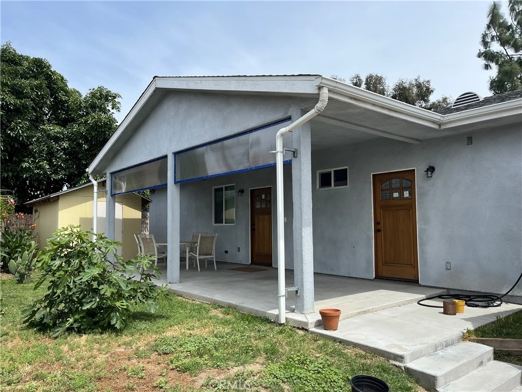 1723 Lincoln Avenue - Photo 0