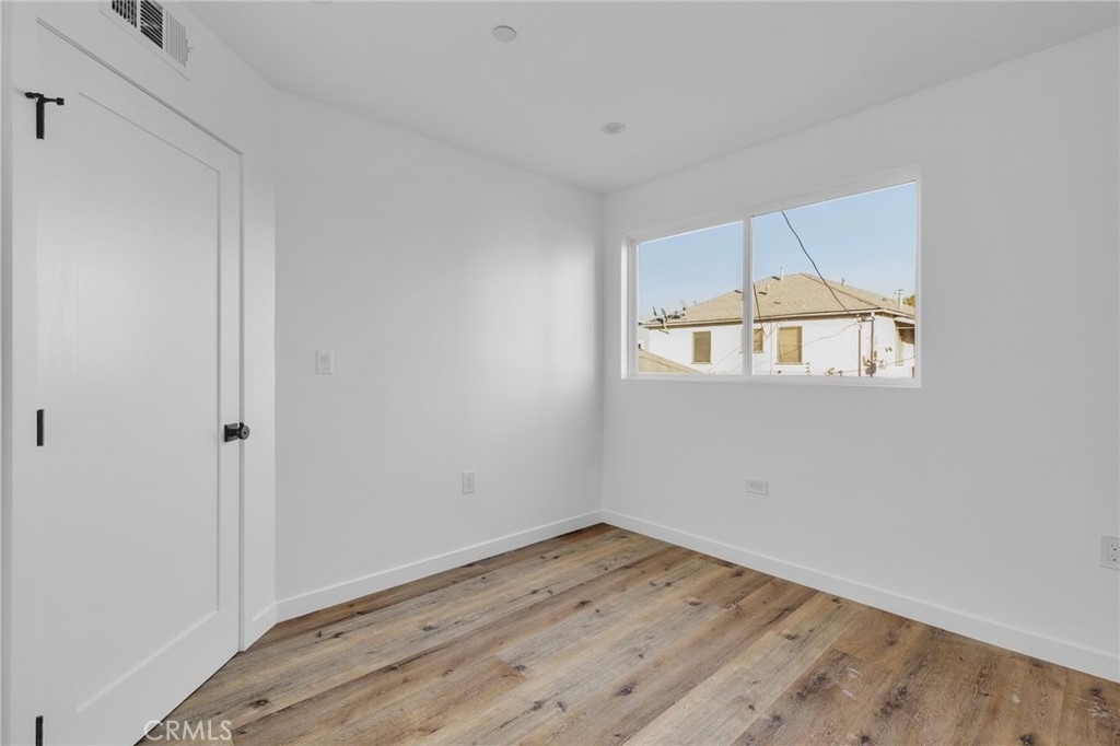 1736 Carmona Avenue - Photo 6