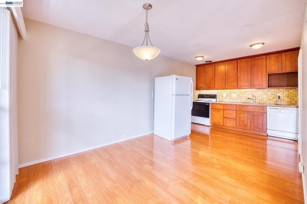 3815 Harrison St - Photo 15