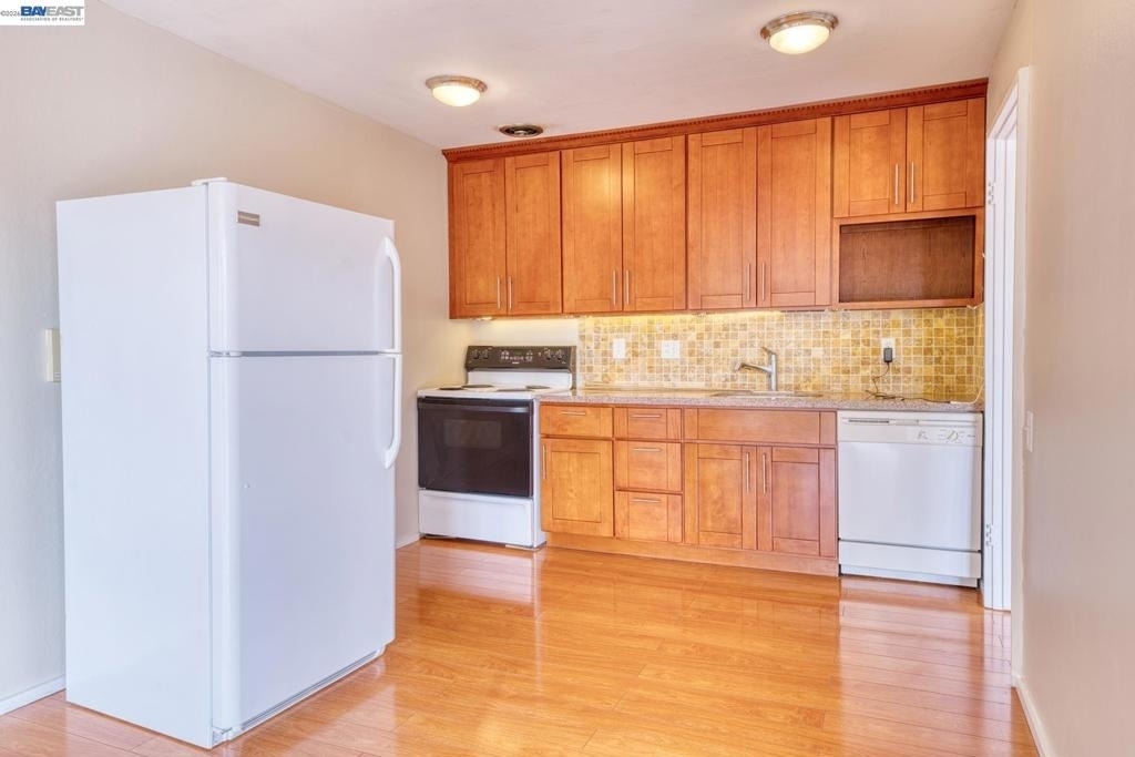 3815 Harrison St - Photo 16