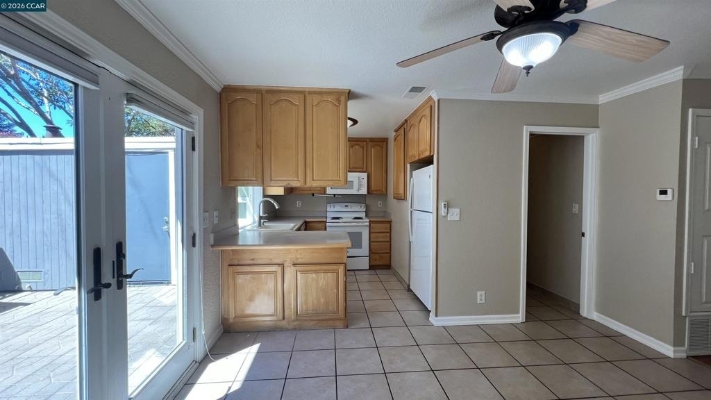 2828 Royal Ann Ln - Photo 13