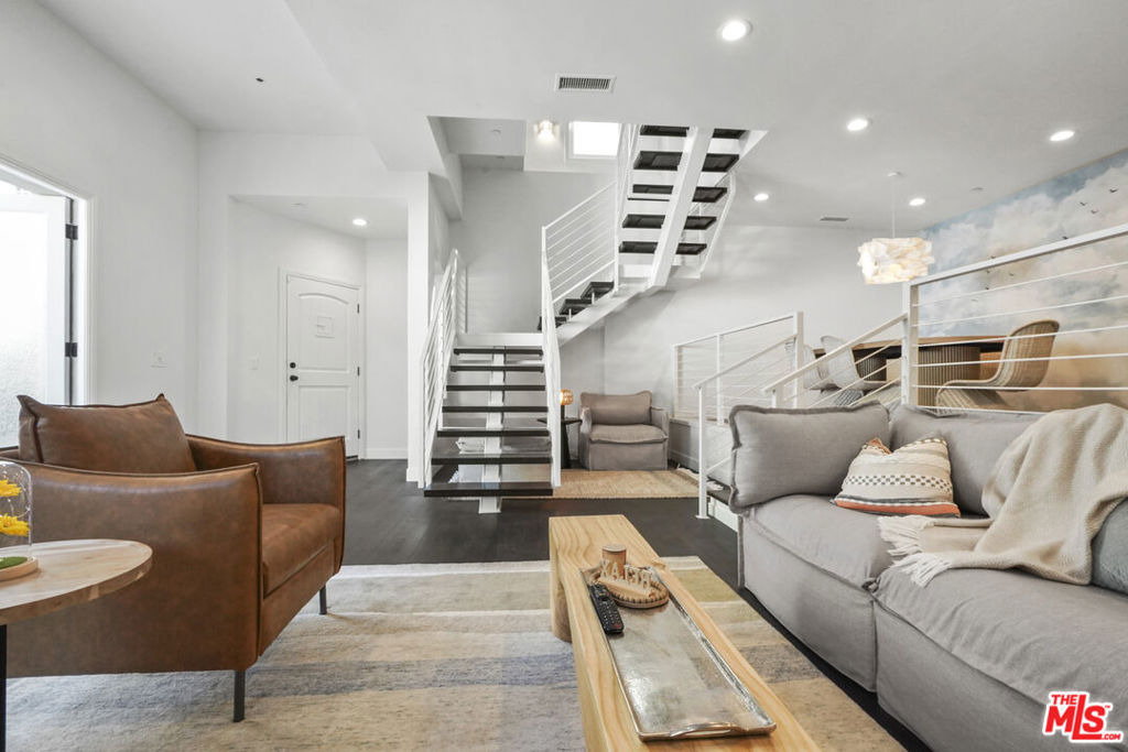9842 Portola Drive - Photo 9