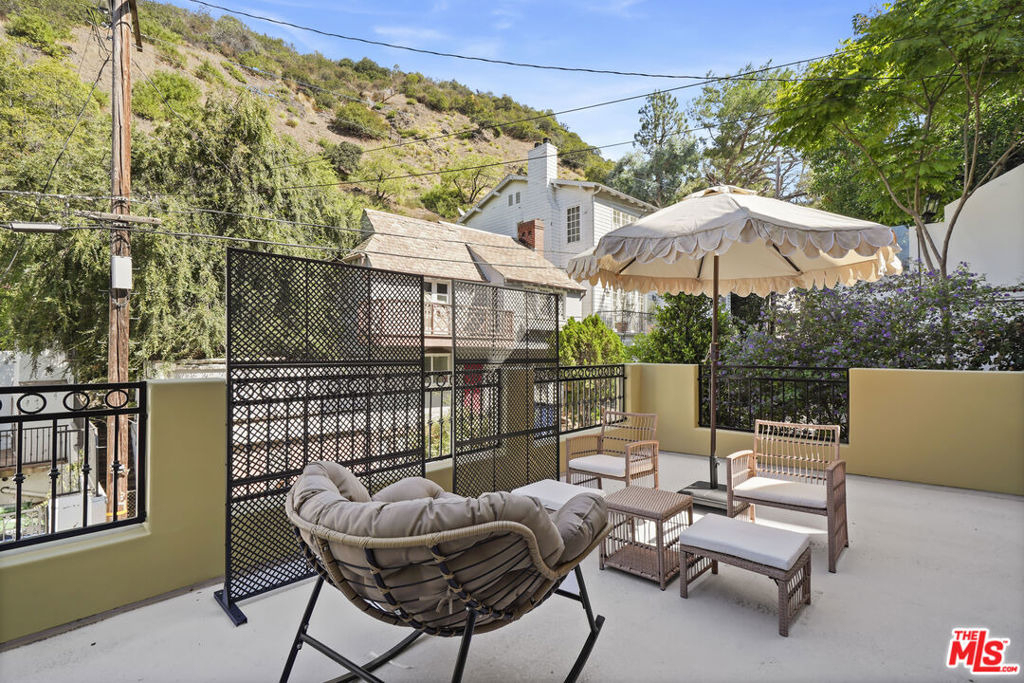 9842 Portola Drive - Photo 16