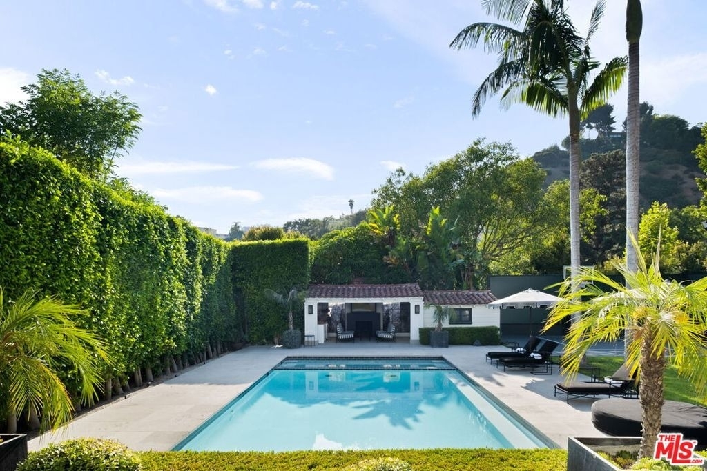 1443 N Doheny Drive - Photo 20