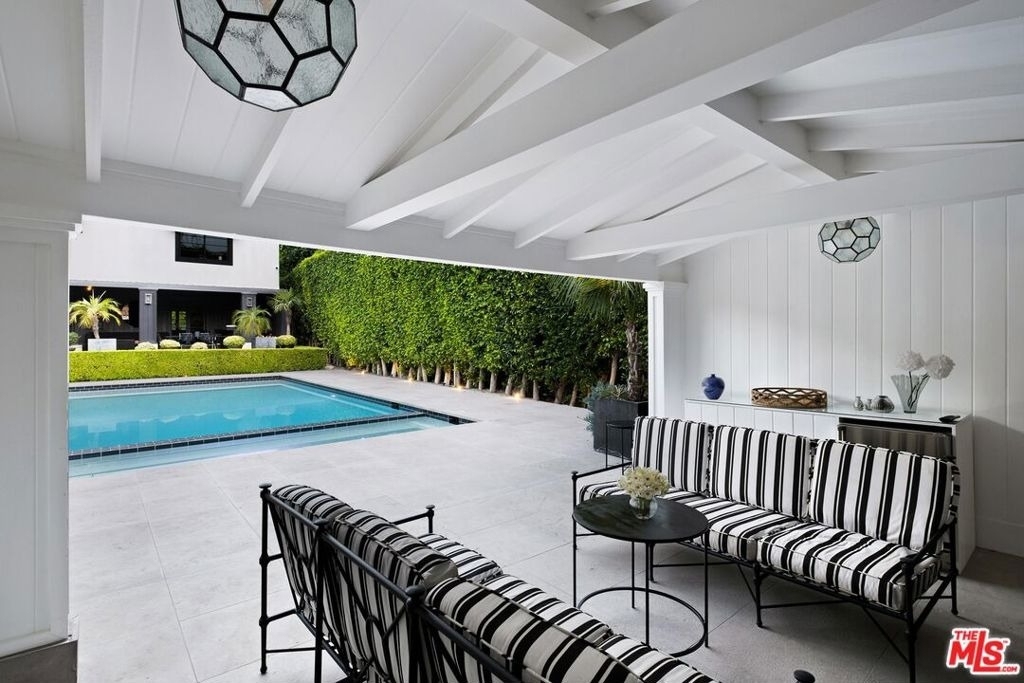 1443 N Doheny Drive - Photo 23