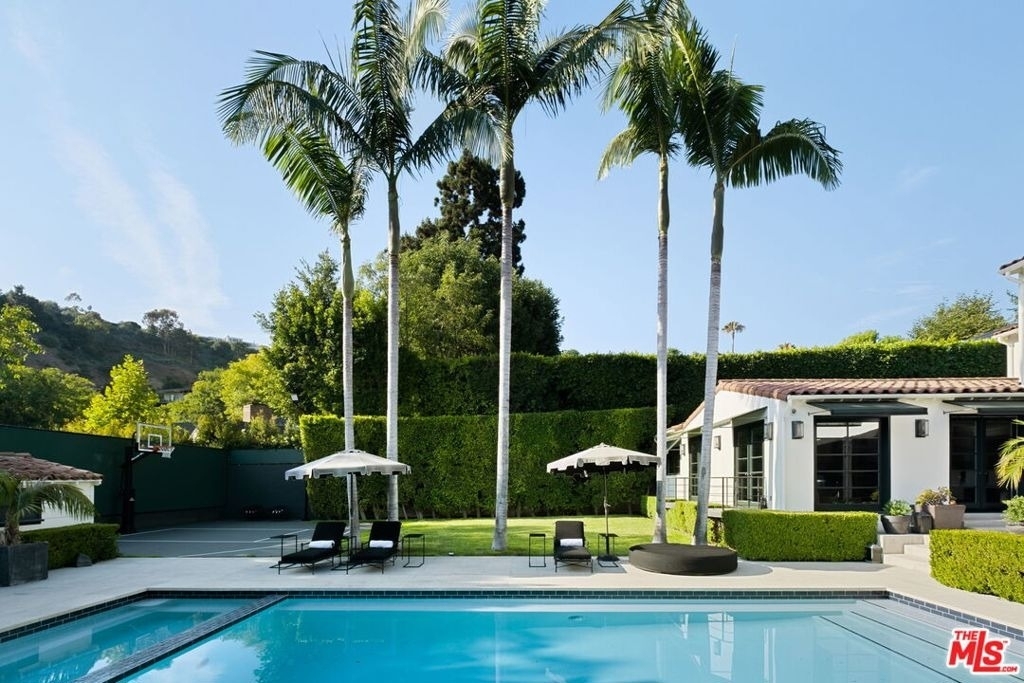 1443 N Doheny Drive - Photo 21