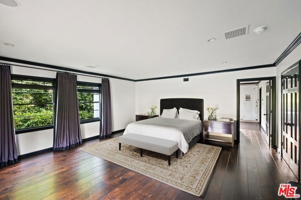 1443 N Doheny Drive - Photo 10